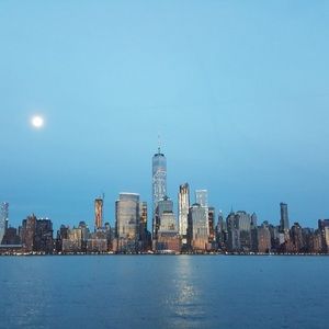 Meet your Posher, Azary